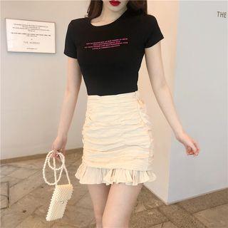 Lettering Short-sleeve T-shirt / Pencil Skirt