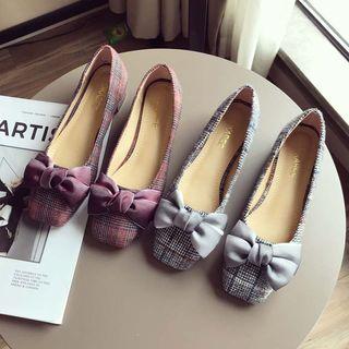 Bow Detail Check Block Heel Pumps