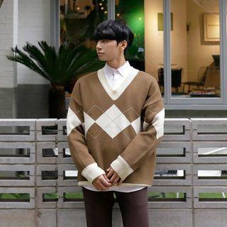 Oversized Argyle Pattern Sweater