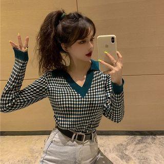 Dotted V-neck Sweater Plaid - Green - One Size