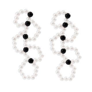 Faux Pearl Wavy Alloy Dangle Earring White & Black - One Size
