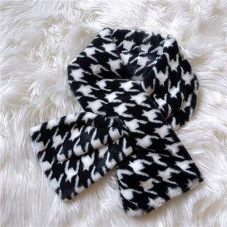 Houndstooth Fleece Scarf Houndstooth - Scarf - Black - One Size