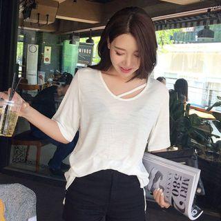 Cutout-detail Loose-fit T-shirt