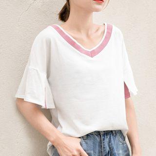 Printed Elbow Sleeve V-neck T-shirt