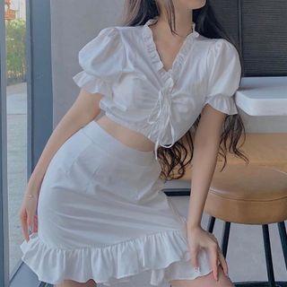 Set: Short-sleeve Frill Trim Crop Top + Mini A-line Skirt