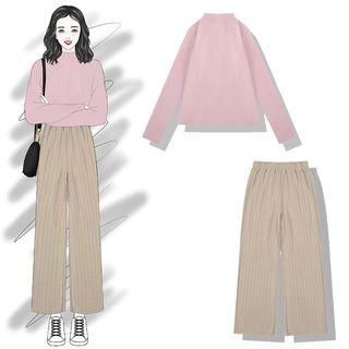 Mock-neck Long-sleeve T-shirt / Cropped Wide-leg Pants