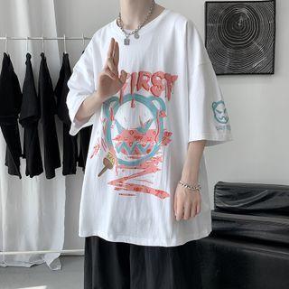Elbow-sleeve Bear Lettering T-shirt