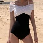 Short-sleeve Two Tone Cold-shoulder Swimsuit
