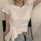 Short-sleeve Bow-accent Cropped Top