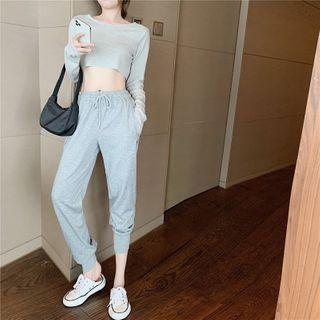 Long-sleeve Crop T-shirt / High-waist Harem Pants