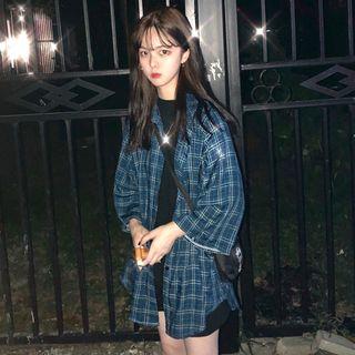 Plaid 3/4-sleeve Shirt Plaid - Navy Blue - One Size