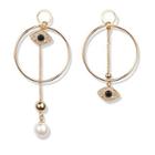 Non-matching Faux Pearl Hoop Earring