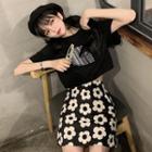 Flower Print A-line Skirt / Printed Short-sleeve T-shirt