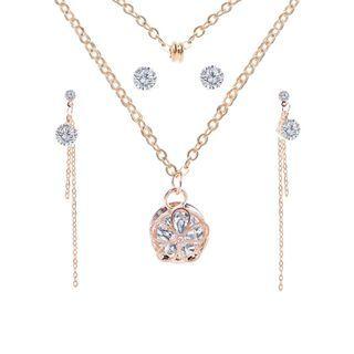 Set: Rhinestone Flower Pendant Layered Necklace + Faux Pearl Stud Earrings + Rhinestone Stud Earrings Gold - One Size