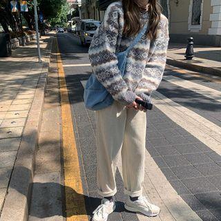 Crewneck Pattern Sweater / Corduroy Straight Cut Pants
