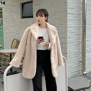 Wide-lapel Eco-fur Coat