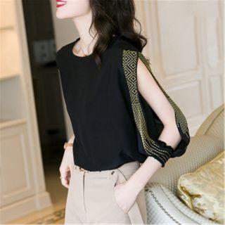 Cut Out Patterned 3/4-sleeve Top