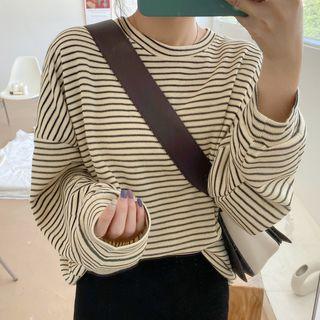 Striped Long-sleeve Loose-fit T-shirt / Plain Knit Skirt