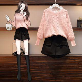 V-neck Lace Trim Sweater / High-waist Shorts