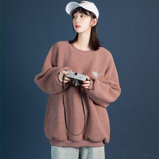 Fluffy Lettering Sweatshirt