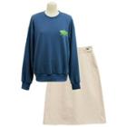 Printed Sweatshirt / A-line Midi Skirt