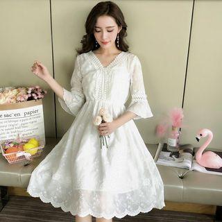V-neck Lace Trim Elbow-sleeve A-line Dress
