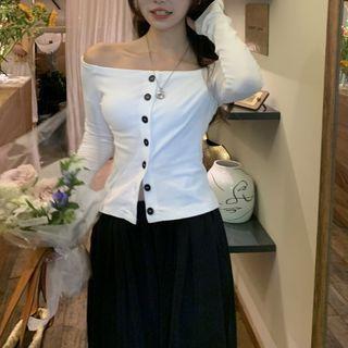 Long-sleeve Off-shoulder Button-up T-shirt / Cropped Harem Pants
