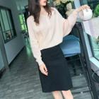 V-neck Sweater / Knit Skirt / Set