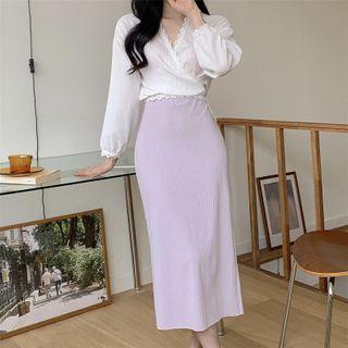 Puff-sleeve V-neck Blouse / Plain Skirt