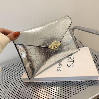 Metallic Clutch