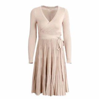 Long-sleeve Knit Pleated Midi Dress