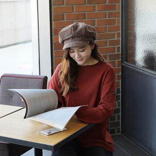 Round-neck Letter-tag T-shirt