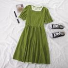 Short-sleeve Square-neck Midi A-line Dress Green - One Size
