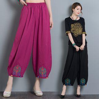 Embroidered Cropped Loose Fit Pants