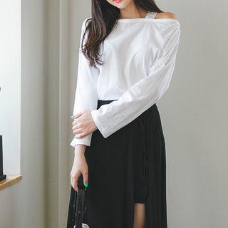 Long-sleeve Asymmetric Cutout-shoulder Top