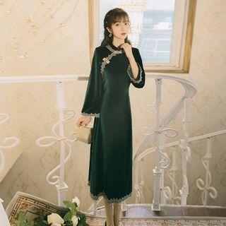Lace Trim Flared-sleeve Midi Shift Dress