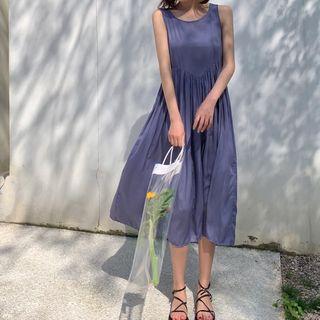Crew-neck Sleeveless Midi Shift Dress