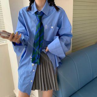 Plain Shirt / Striped Neck-tie