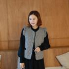 Snap-button Frilly Check Vest