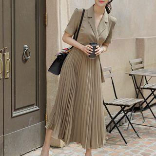 Short-sleeve Open-collar Accordion-pleat A-line Midi Dress