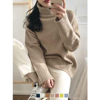 Turtle-neck Raglan Sweater