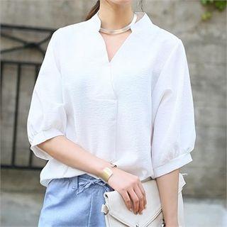 Open-placket Puff-sleeve Blouse
