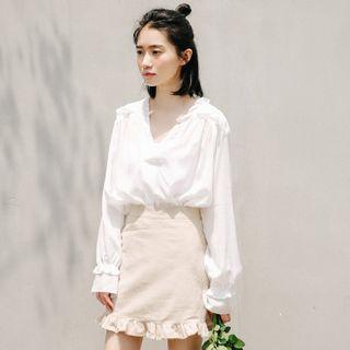 Wood Ear Trim V-neck Long-sleeve Shirt