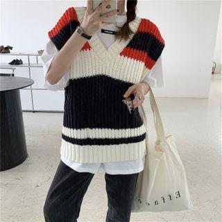 Contrast Detail Knit Vest