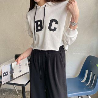 Letter-patched Cropped Hoodie