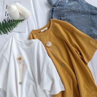 Elbow-sleeve Embroidered Flower Detail T-shirt