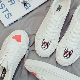 Heart Embroidered Lace-up Sneakers / Dog Embroidered Lace-up Sneakers