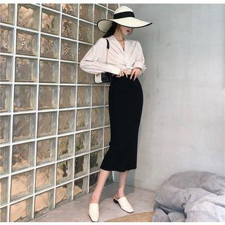 V-neck Shirt / Midi Knit Skirt