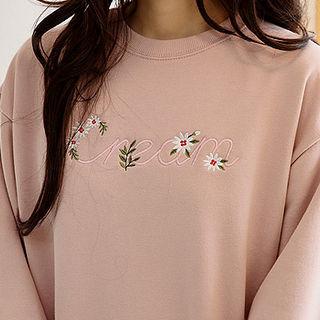 Lace-cuff Flower Embroidered Sweatshirt