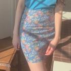 Floral Pencil Skirt / Short-sleeve T-shirt
